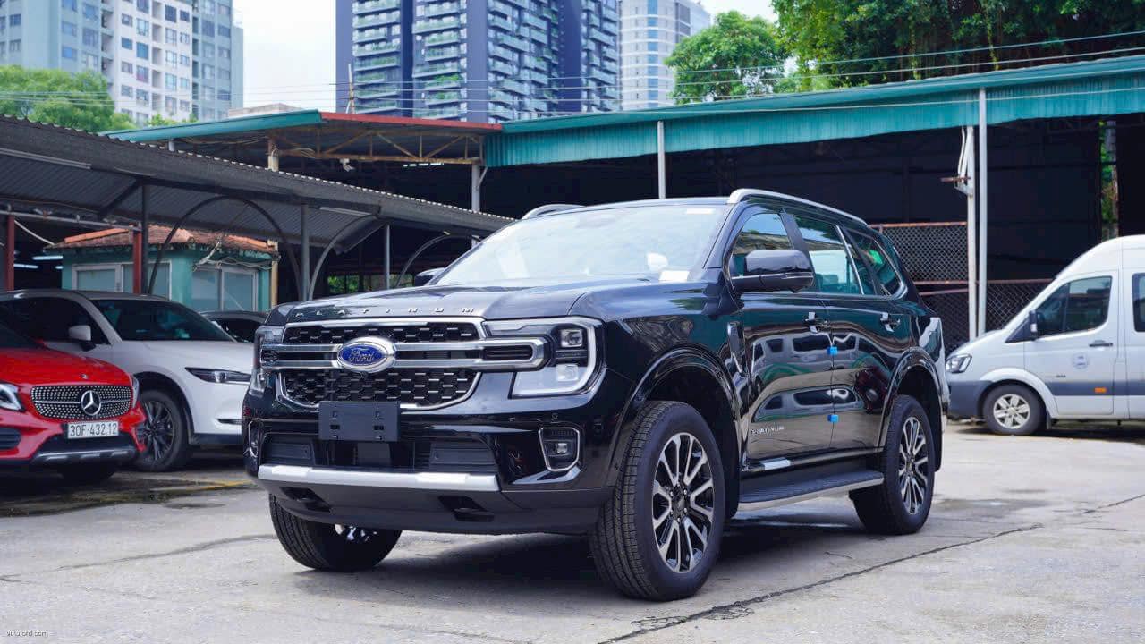 Bản cao nhất Ford Everest Platinum giá 1,54 tỷ đồng có gì đặc biệt?