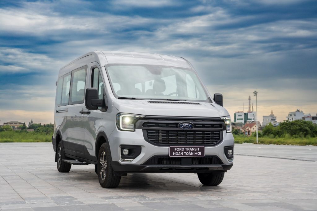 Ford Transit Trend 16 chỗ