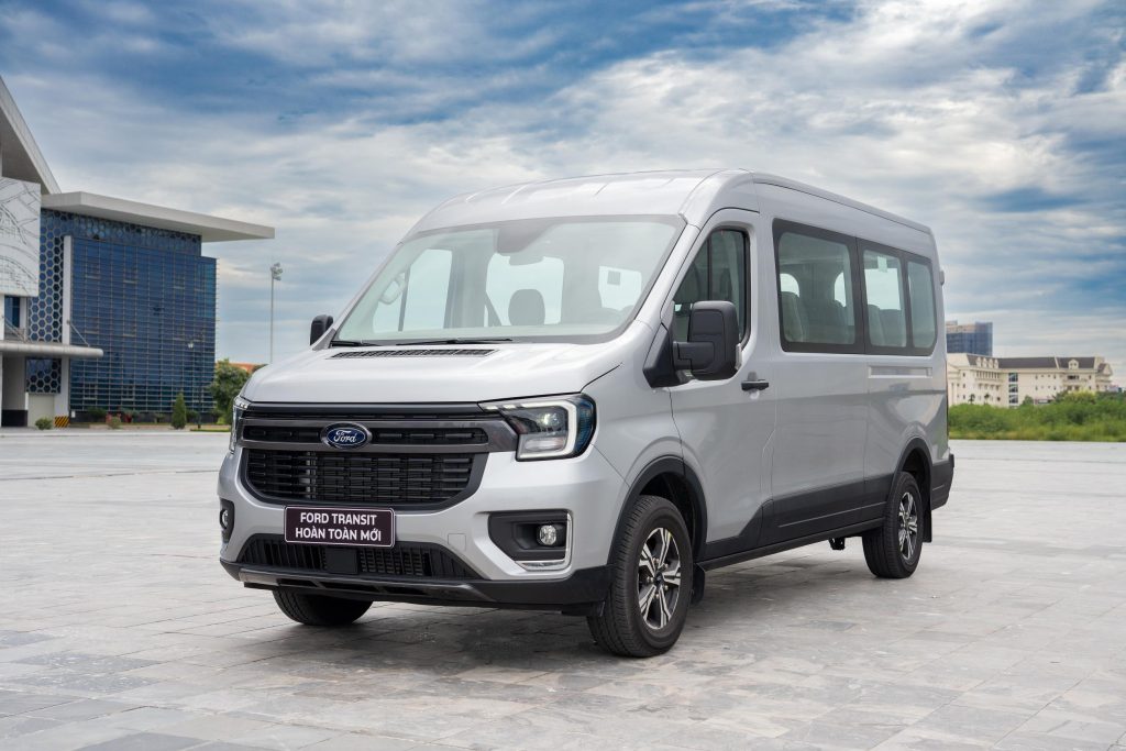 Ford Transit Trend 16 chỗ