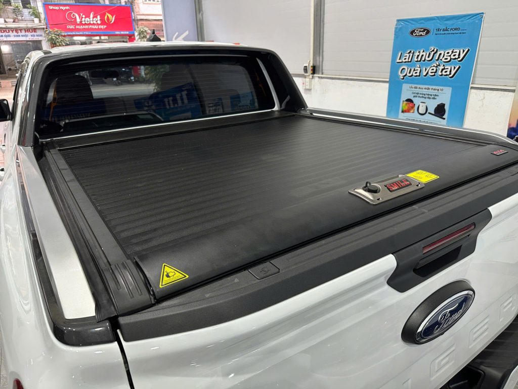 Nắp thùng cuộn Ford Ranger